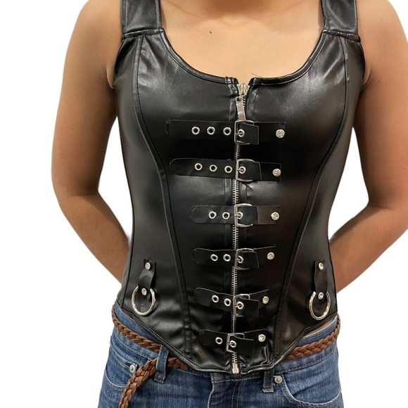 Women’s Gothic Corset - Picture 4 of 10